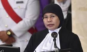 即时国内∕捍卫宪法秩序的风范——回顾东姑麦润的里程碑裁决