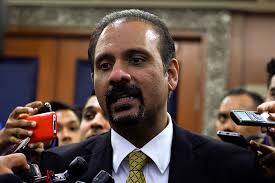 即时国内∕蓝卡巴星：不仅是泄密过程  须查司法干预指控 