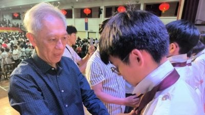 【独家】中学生深伪不雅照〡童星存承认董事会有怠慢   “已调整与改革”