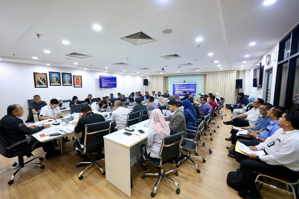 **即时国内**全国:截至今年Q2共42数据中心获批 嘉福尼:显示投资者对柔信心