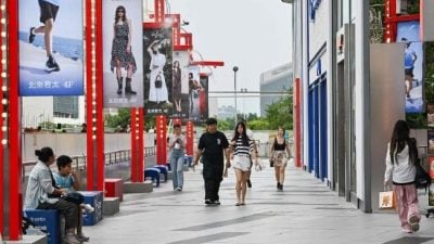 中国7月零售业景气指数跌至收缩区间  同比上月降5%