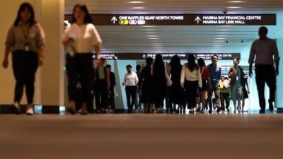 狮城25岁至64岁女性劳动参与率达81%  比10年前提高8%