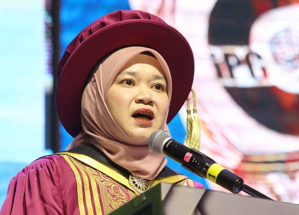 取代网 / 师资荒告一段落 法丽娜:师资问题已解决