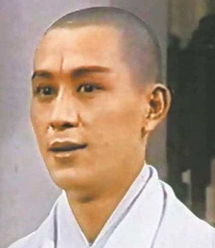 台北街头摆摊讨生活 71岁“无花和尚”近况曝光