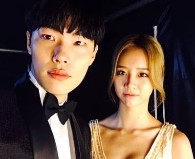 合作电影相识交往逾年 李惠利被爆热恋男舞者