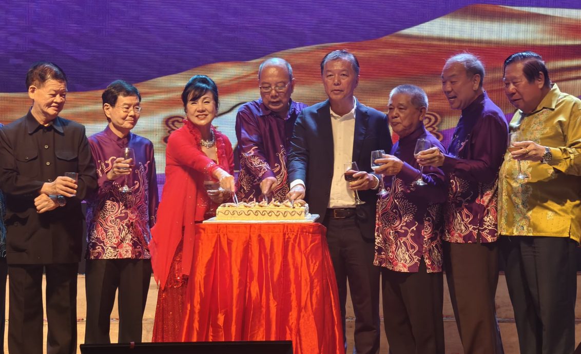 后面版头-大都会/莎亚南广东会馆会庆晚宴／5图