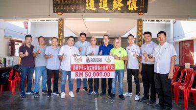 吴家良拨霹华堂5万 提升义山守护文化遗产