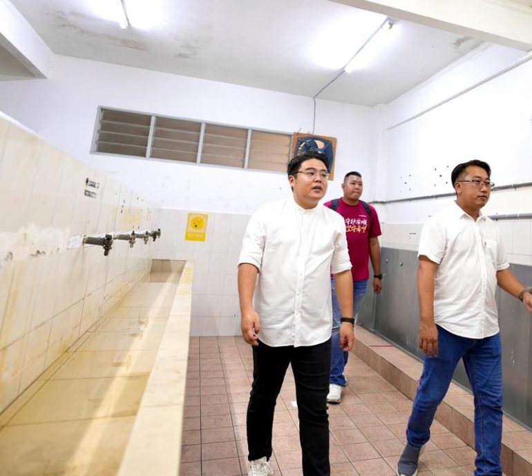 吴家良：学生投诉校园厕所 重视心声两周内修好