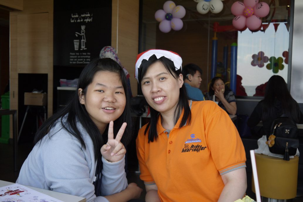 周柔妤3岁植入人工耳蜗 重启声命听见世界