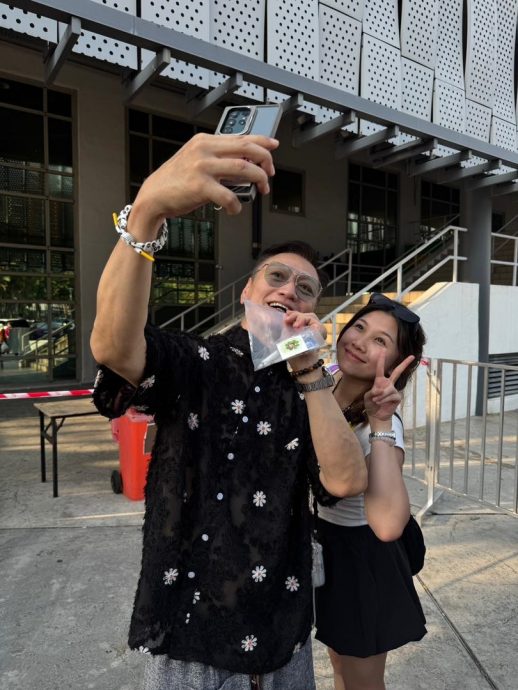 和老婆一起追星 陶大宇来马朝圣GD