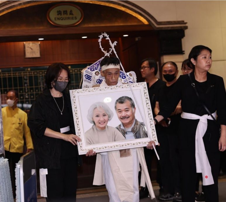 唐佳雪妮出殡｜钱嘉乐不便透露下葬形式