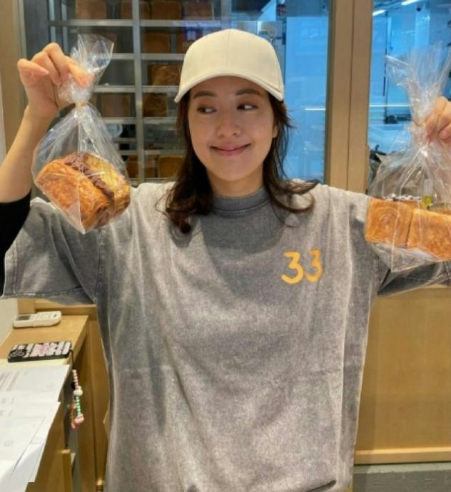 唐诗咏吐司店开分行 传曾志伟是幕后老板