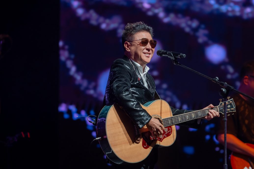 唱《家后》播结婚片段放闪 姜育恒许愿3年开唱60场