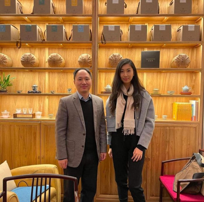 基因狂人的美艳娇妻宣布分手 贺建奎新婚3个月闪离