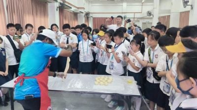 中国公学文化交流   大马美食搭友谊桥梁