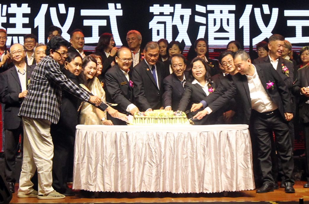 大都会-(主文)雪隆杨氏100周年+三机构就职/8图(可选下)