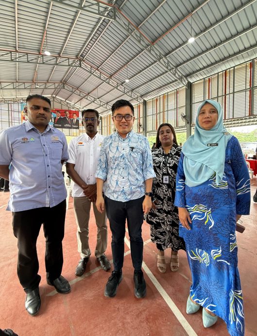 大都会:两方案助厂工在菁乡岭火灾后保生计/5图