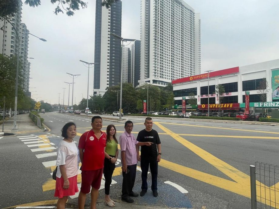 大都会/余保凭：十字路口不设交通灯危险