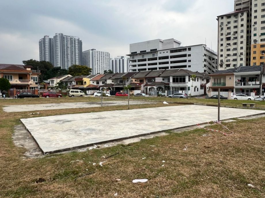 大都会封面副：余深恩-武吉兰樟首个昌明大马公园