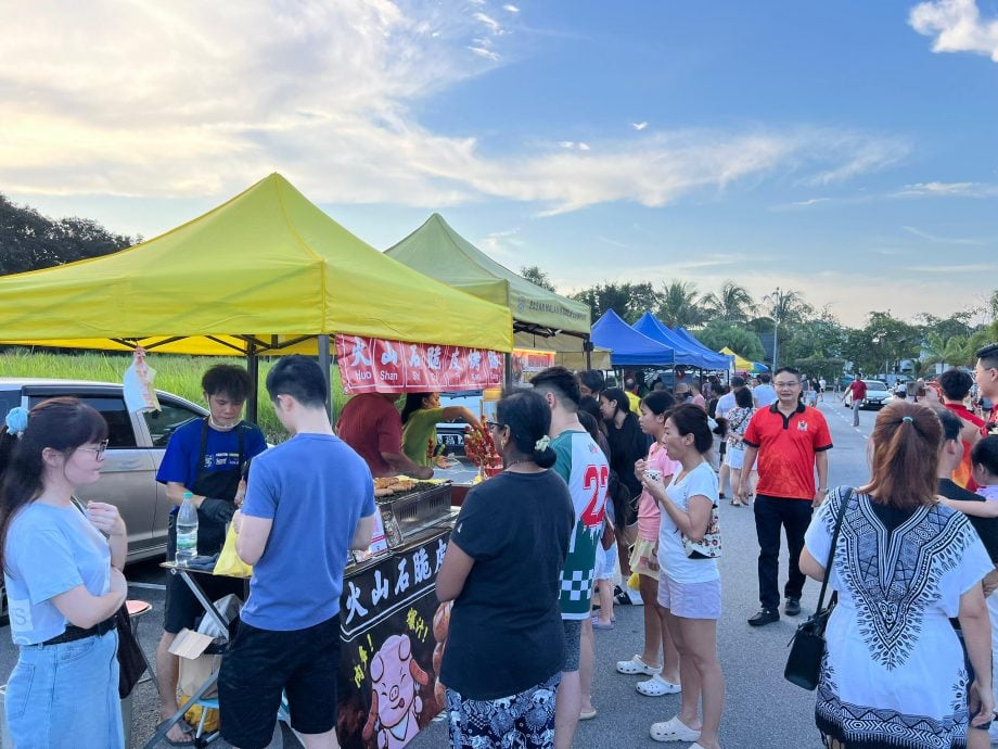 大都会/巴生柏兰镇夜市正式营业