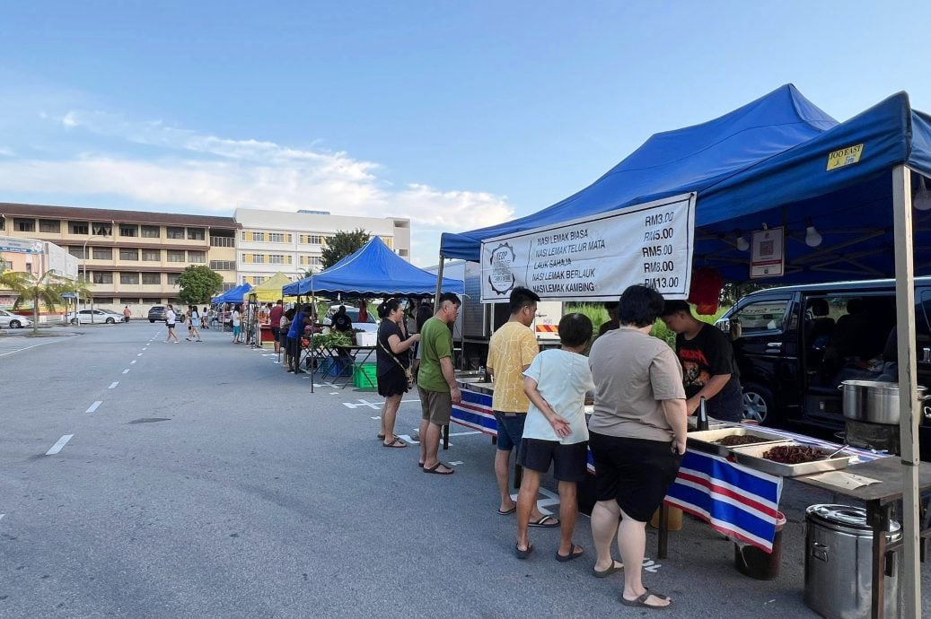 大都会/巴生柏兰镇夜市正式营业