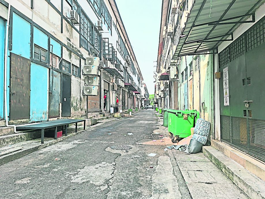 大都会/早报头/选为“清洁加影”运动首站,双溪龙镇商区树立蜕变模范/5图