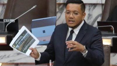 雪州议会 | 阿菲夫提质问检讨责任  气爆汇报会 掀骂战