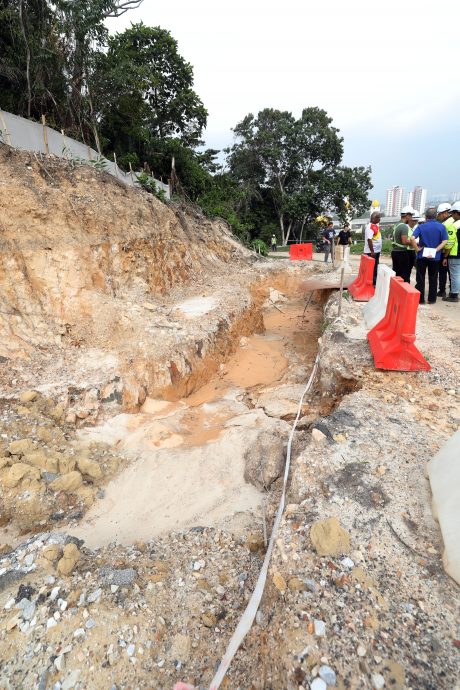 大都会(版2头)/梁德志促水务公司做好山顶蓄水池排水免酿黄泥灾