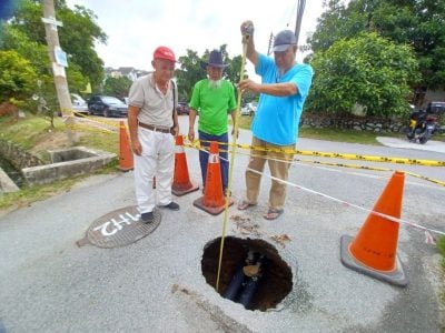 横巷路陷现5呎深洞  居民忧小孩跌落促速修