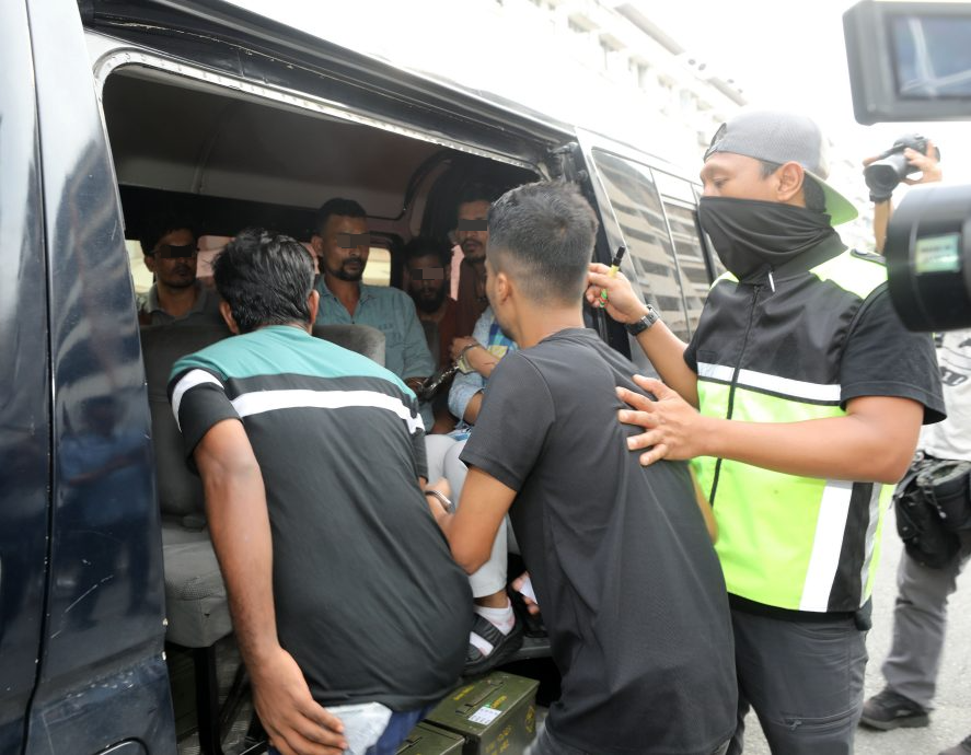 大都会（版2头）/MBSA联合移民局大阵仗扫荡劳板抓242外劳