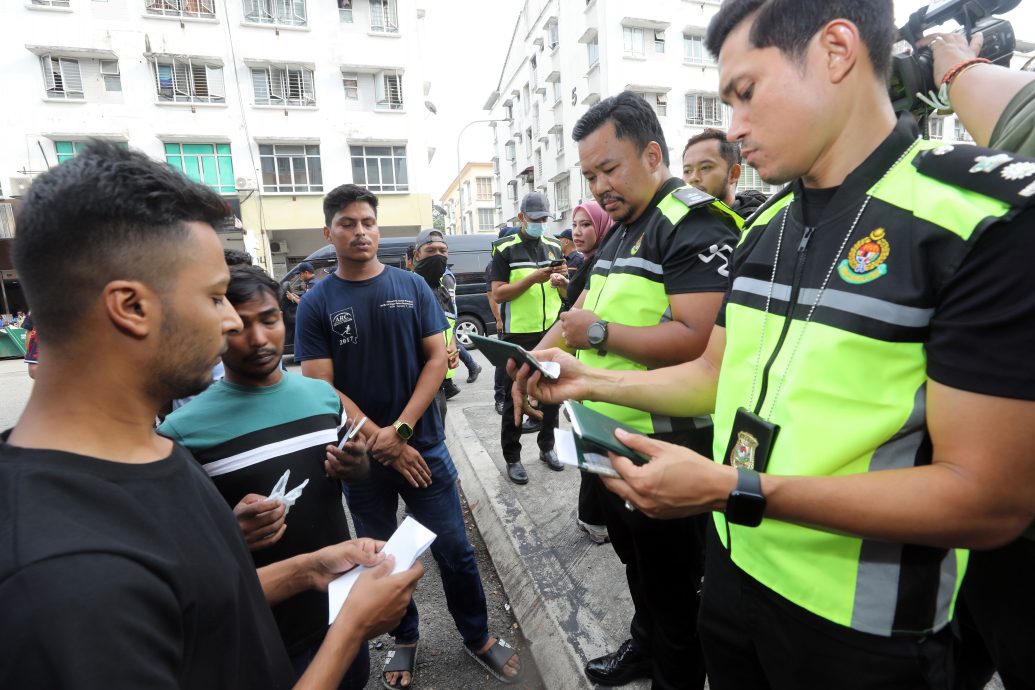 大都会（版2头）/MBSA联合移民局大阵仗扫荡劳板抓242外劳