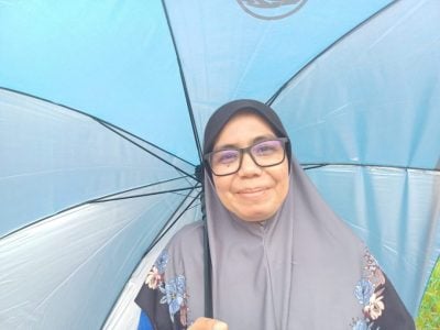 大都会(版3头)/加影市议会清除蕉赖皇冠城第7区4/7天猛公路的二手回收物囤积站