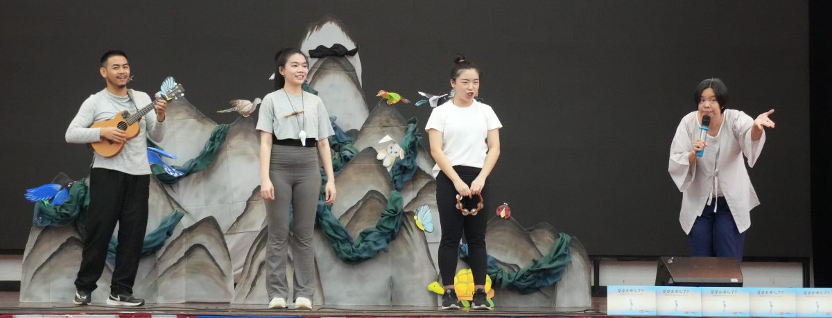 大都会(版4头)∕本报活动,《小喜鹊和岩石山》走进2校园有配图