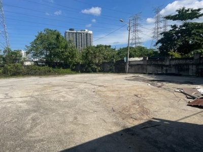 增江捷运站车位荒 “毗邻荒地 请建停车场” 