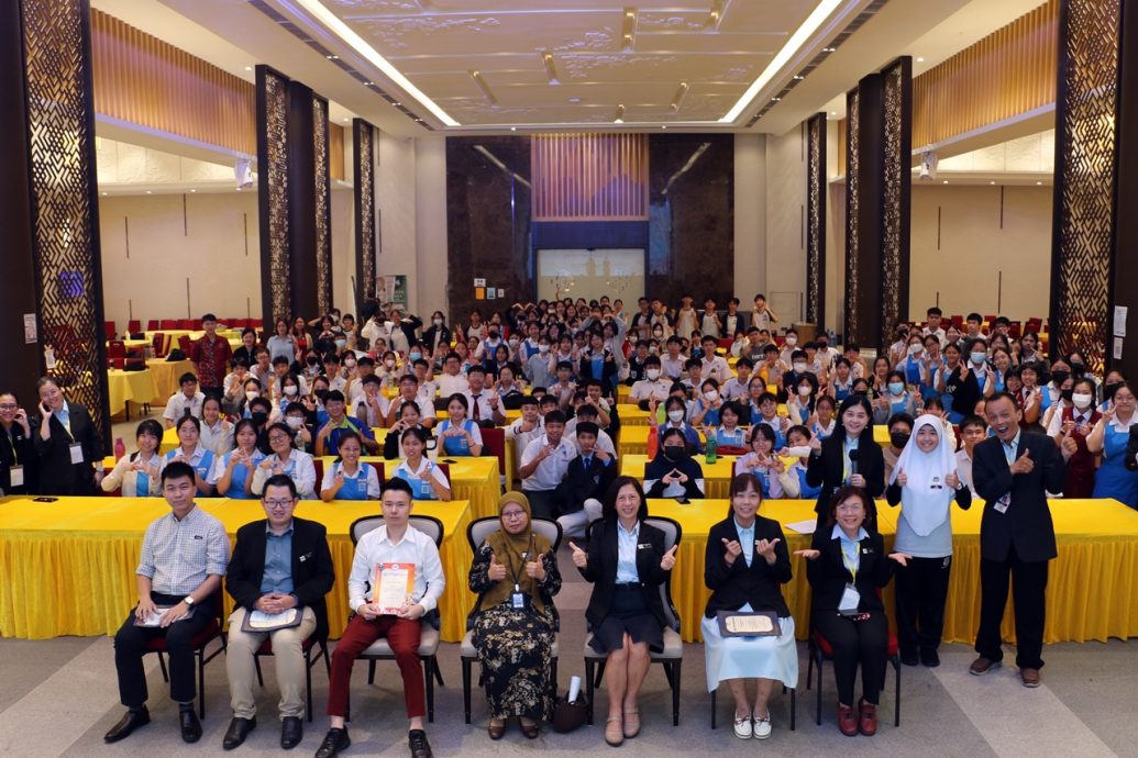 大都会：1820名SPM考生向资深老师取经／9图（选下）