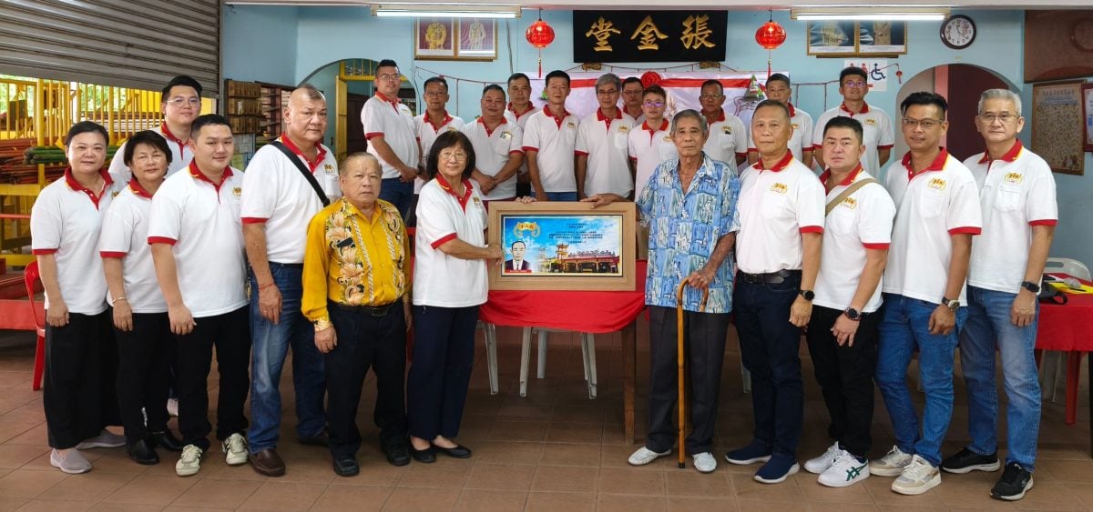 大都会:巴生凤山寺公会开大会颁发奖励金