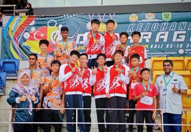 大都会：育才华小三连冠　U县学联田径赛再创巅峰