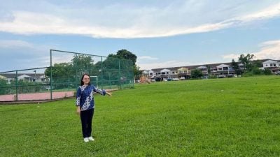 焦点社区：巴生双溪柯拉末19巷 | 巴生市厅拨50万 居民乐翻   草场“升级”变社区公园