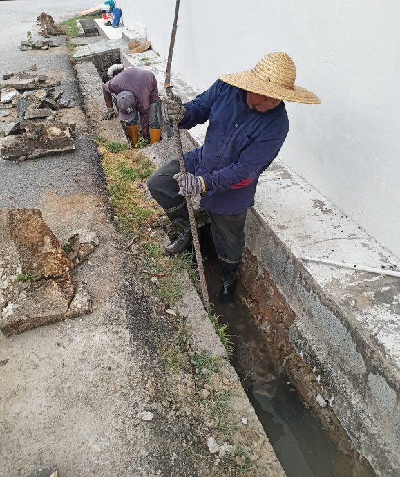 大都会/MBDK特别修沟承包商,屋后沟塌接投诉2天速开工
