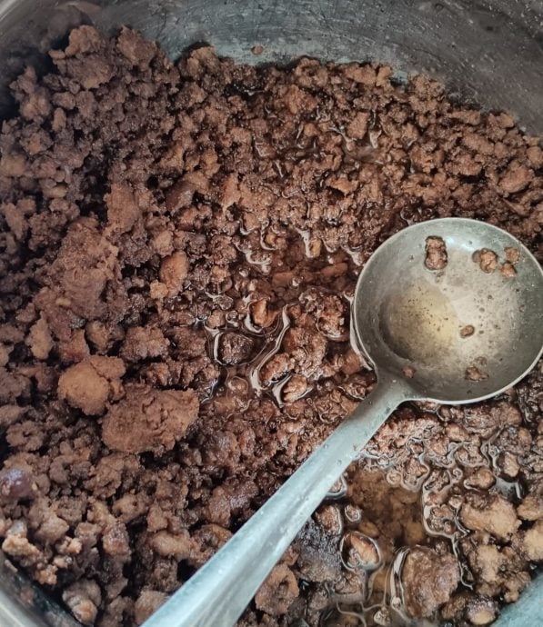 大霹雳封底主文／【人气美食】／美罗花生汤手撕板面 汤甜板面口感劲 