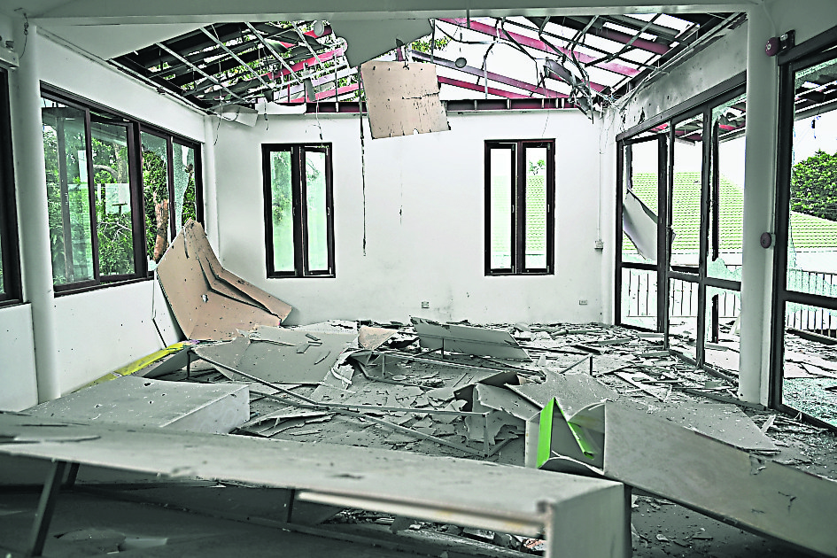 天下事主文)泰柬交火涉重型武器 柬控用集束弹药“反人道”