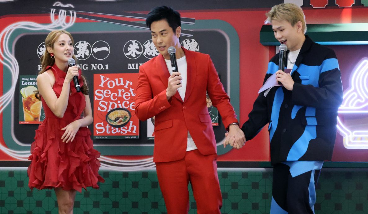 夸陈凯琳是网络年代代表 郑嘉颖自认演不了短视频