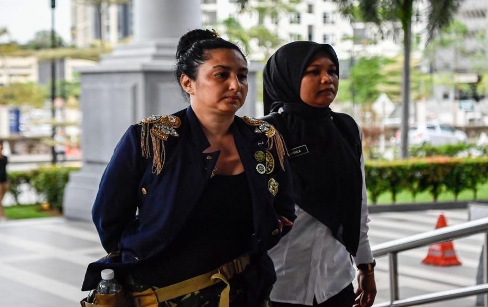 女按摩师散播王室假婚证　遭令接受精神科检查 