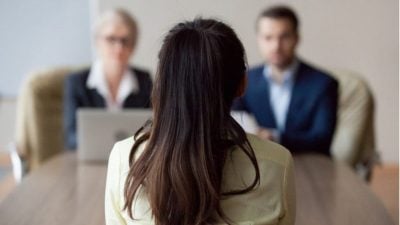 孩子长大 想重返职场 女网民：没人愿意接受我们
