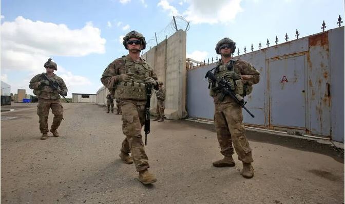 安全官员：伊拉克机场军区遭火箭炮袭击造成两伤