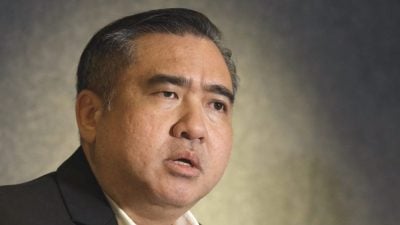 安华官访法国 | 陆兆福最受侨民欢迎