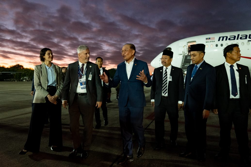 安华抵达巴西出席金砖峰会