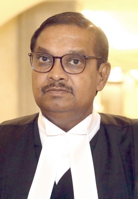 安华被前助理起诉案|视频|申请暂缓聆审并非逃避 安华律师:旨在捍卫宪法程序