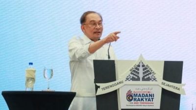 视频 | 安华驳“出国闲逛”指控  每次出访都有实质成果