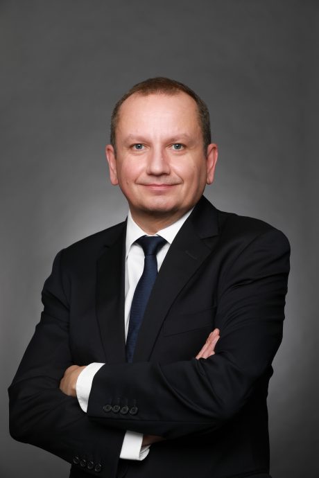 宏利投资管理:8月1日非最后期限 “美无意推长期广泛关税”